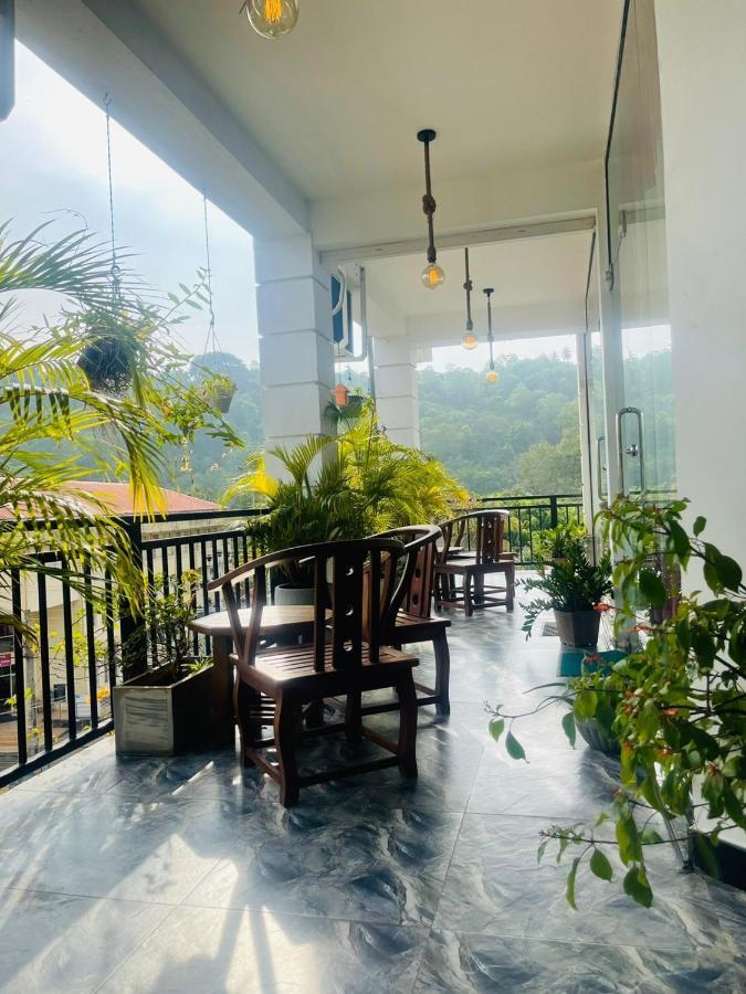 Maple Place * Unawatuna